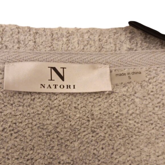 Natori brand dove grey pullover lounging sweater, size S/P, runs large - Picture 4 of 5